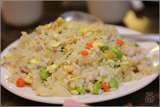 天福樓什錦炒飯 什錦炒飯,很普通的一盤,小失望 :(