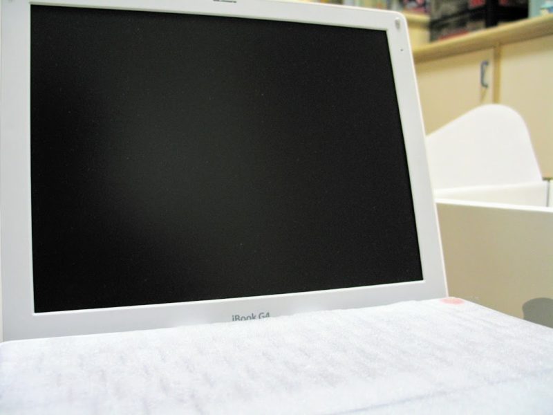 [敗家精品]蘋果電腦-ibook G4-2005-人生中第一台蘋果