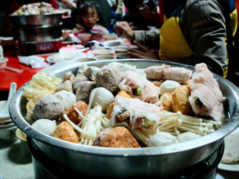 廣東汕頭味味香牛羊豬肉爐-鹽埕區老牌餐廳-高雄美食