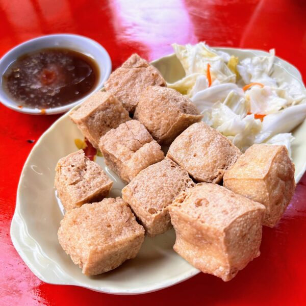 香香香臭豆腐-鳳山美食-天公廟旁老店-吃臭豆腐有三步驟