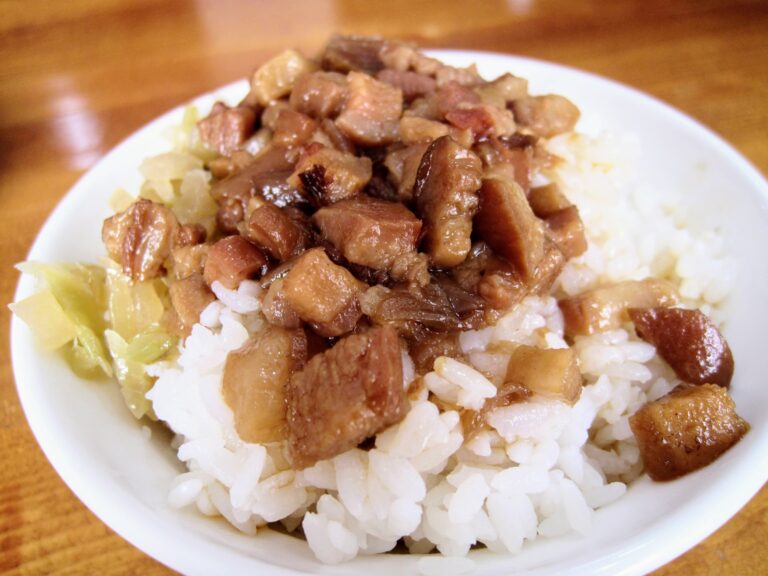 東坡鮮肉飯-楠梓店-家樂福新楠店旁-來自市區的老店