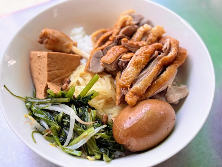 高雄前金美食｜阿吉鴨肉麵-飄香五十載的學生回憶